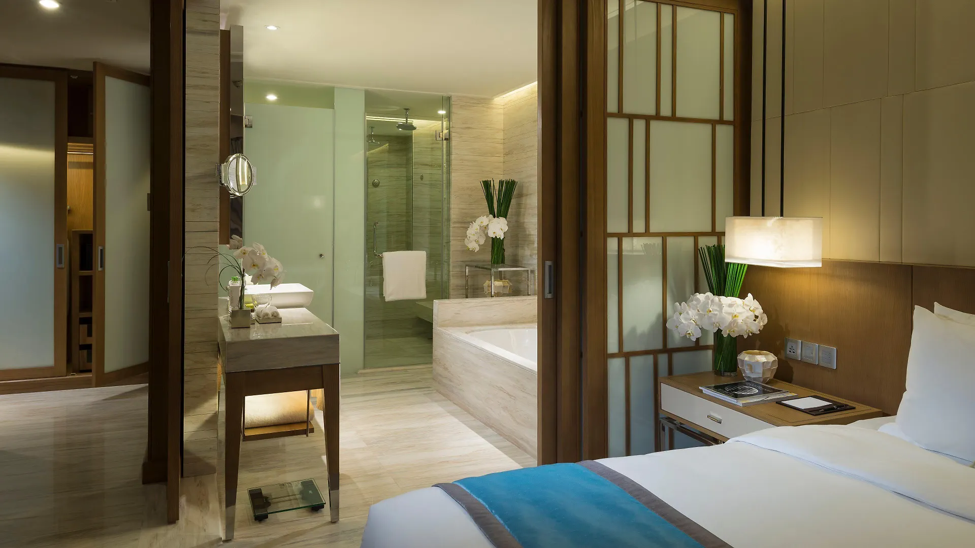 ***** Resort Intercontinental Nha Trang By Ihg Hotel Vietnam