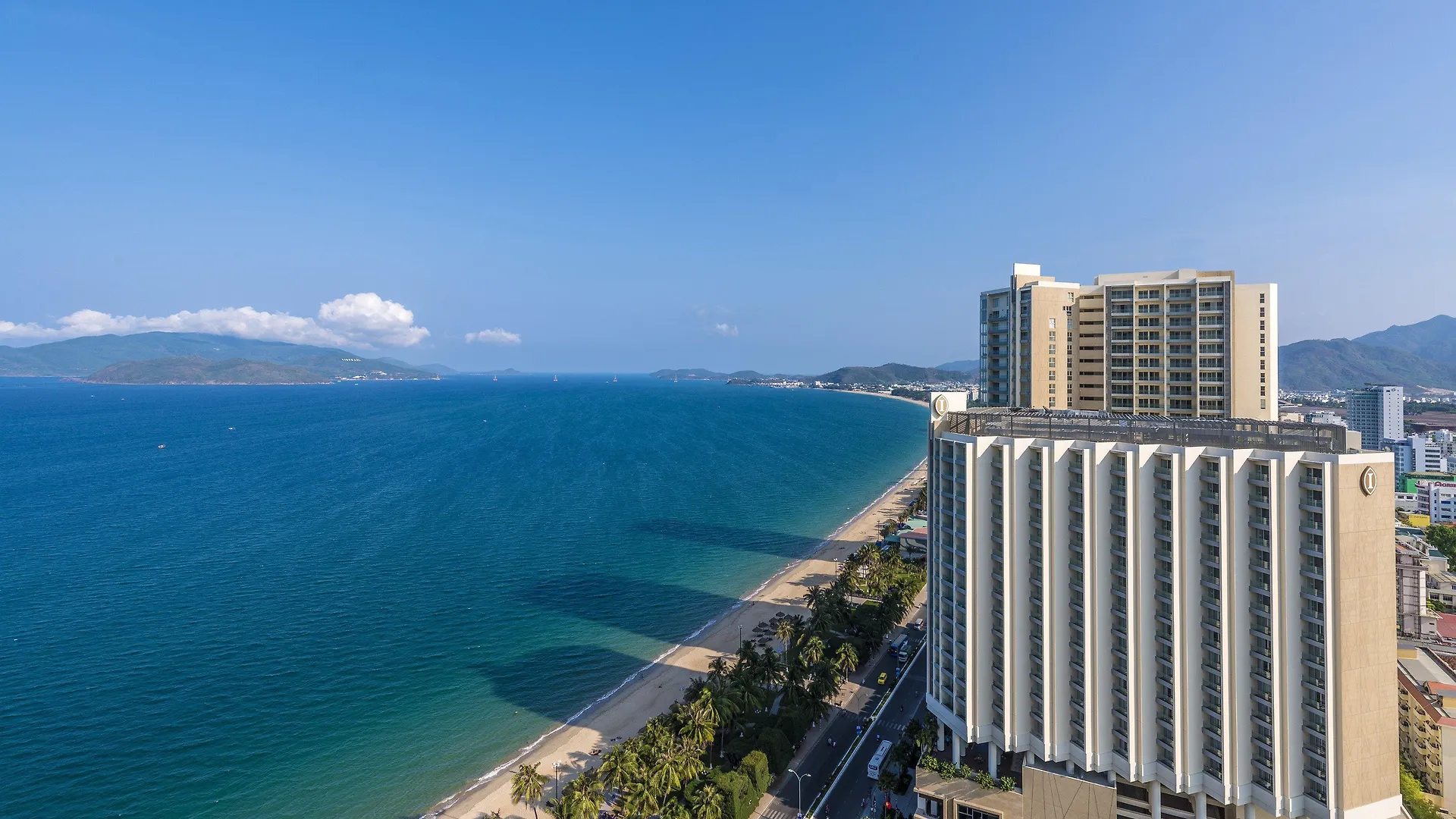 Intercontinental Nha Trang By Ihg Hotel 5*,